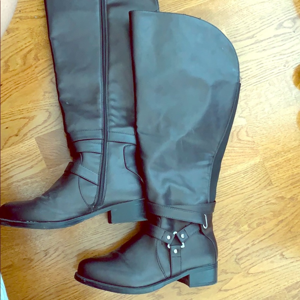 Torrid knee high boots
